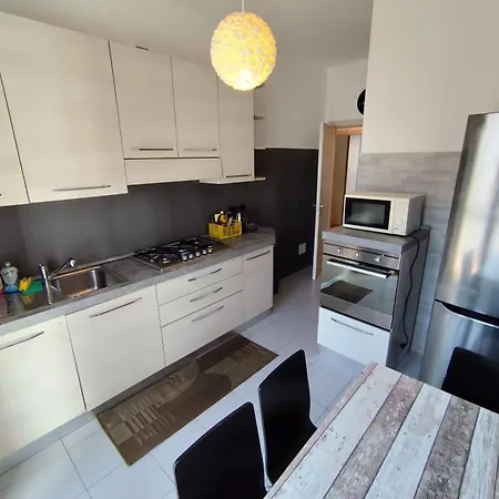 Urban Retreat, Eleganza E Comfort A Appartamento Milano