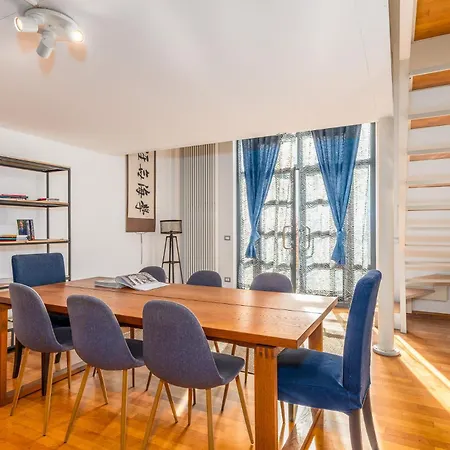 Loft Design On 3 Levels Near The Polytechnic Appartement Milaan