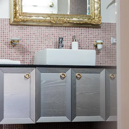 Loft Design On 3 Levels Near The Polytechnic Appartement *