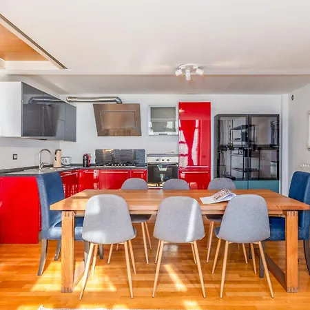 Loft Design On 3 Levels Near The Polytechnic Appartement