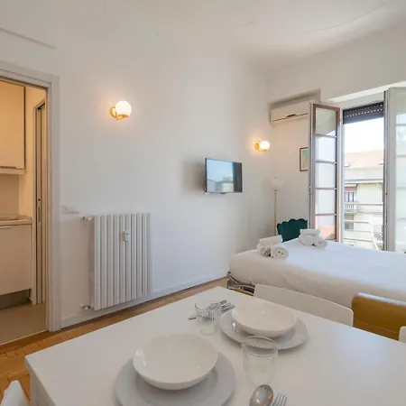 Homelovers Pretty Porta Venezia District Mm1 *