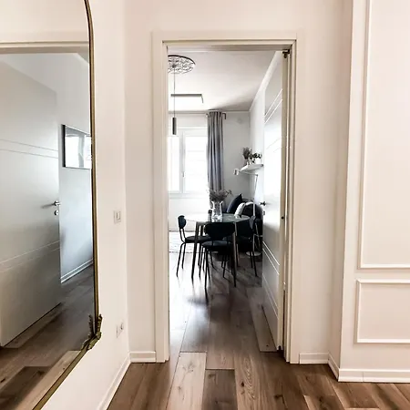 Apartment Elegante 80mq Vicino Sempione Mailand