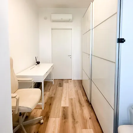 Apartment Elegante 80mq Vicino Sempione Milan