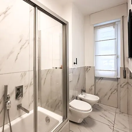 Elegante 80mq Vicino Sempione Milan