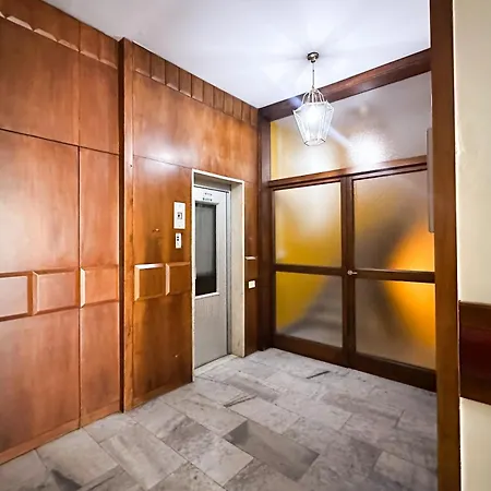 Elegante 80mq Vicino Sempione Apartment