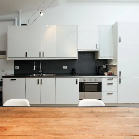 Modern And Cosy Arco Della Pace Appartement Milan