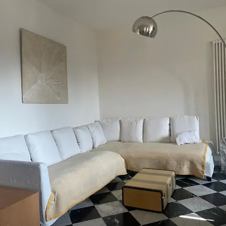 Quiet Luminous Flat Historical Center Fast Wi-fi *