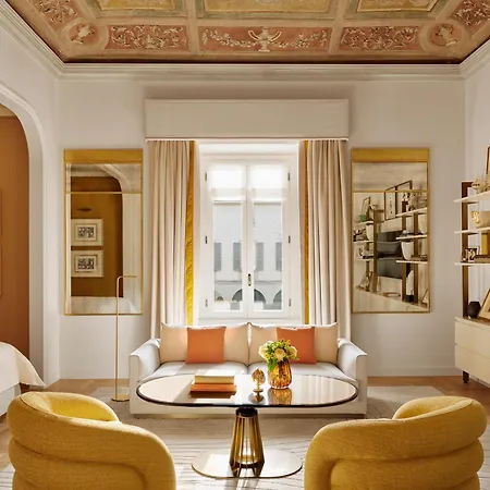 Four Seasons Hotel 5*