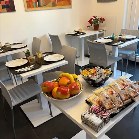 Enjoy Garden - Flavio Baracchini 9 - Maison d'hôtes Milan