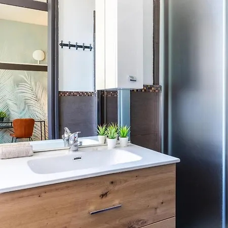 Duomo 5min - Torre Velasca - 2 Bedrooms - Netflix, Wi-fi Apartmán Milán