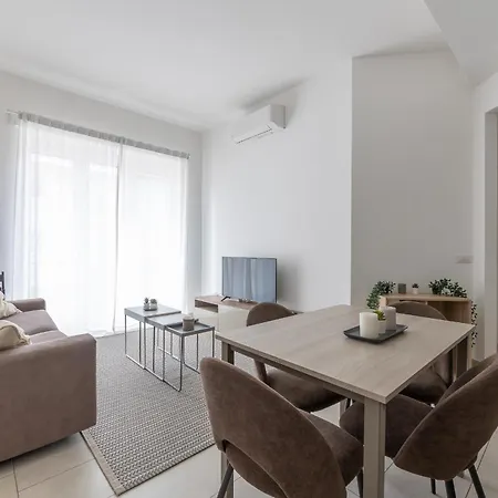 Via Santa Croce 1 - Leia Hospitality Appartement *