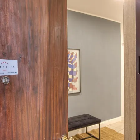 Apartment Easylife - Elegante E Rifinito Vista Duomo In Piazza San Babila Milan