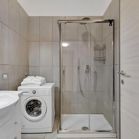 Porta Venezia - Elegant Downtown Апартаменты