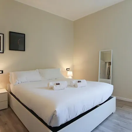 Station Spacious 2br Flat 公寓 *