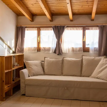 Apartamento Loft Con Vista A 10 Minuti Dal Duomo