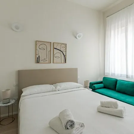 Palazzo Visconti Di Modrone, Two Beautiful By Halldis *