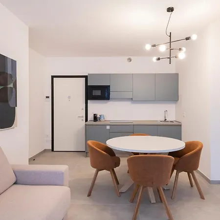 Relstay - De Angeli 米兰