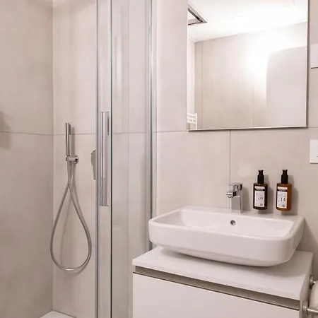 公寓式酒店 Relstay - De Angeli 4*