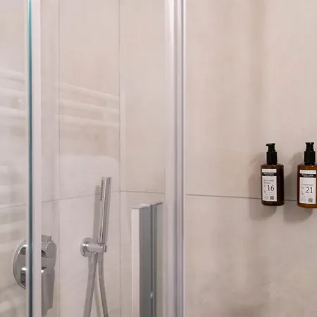 Relstay - De Angeli 4*