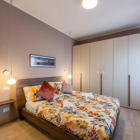 Attico - 2min Metro - Elegante With Ac דירה מילאנו