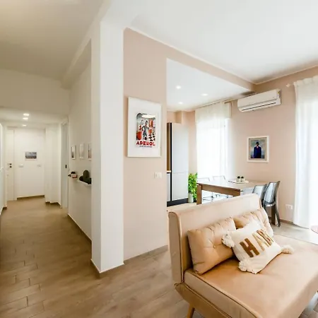 Attico - 2min Metro - Elegante With Ac * מילאנו