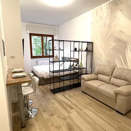 아파트 San Siro Amazing Flat