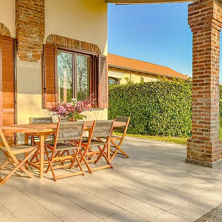 Villa Corelli - Parking And Exclusive Garden Milan