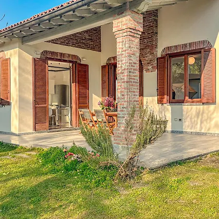 Villa Corelli - Parking And Exclusive Garden *