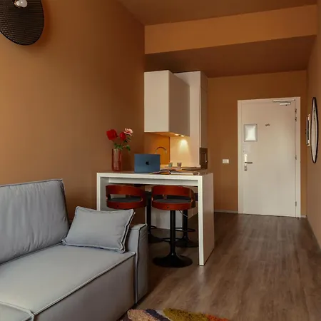 Bob W Ticinese Milán