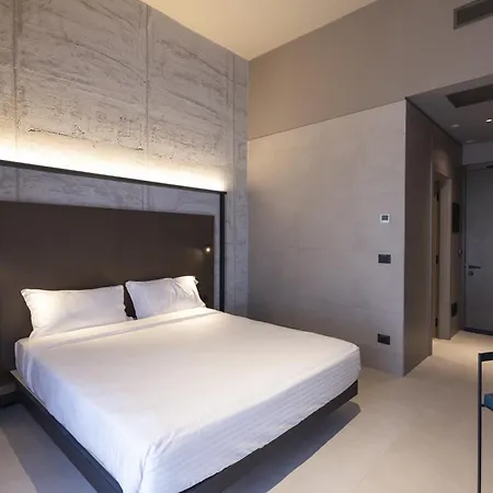 Joy 124 Hotel Milan