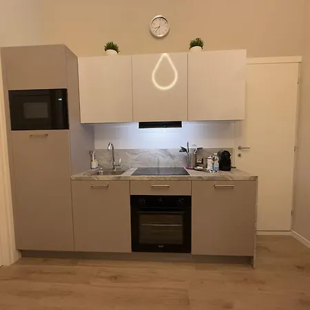 Apartamento Mariposa Pta Venezia Via Menotti *