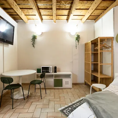 Cozy Apartment- Navigli Mediolan
