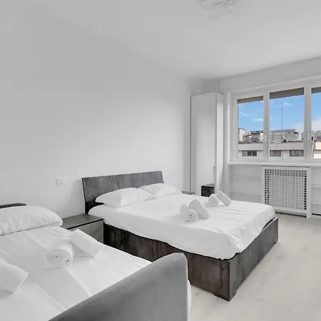 Metro M2 Famagosta-appartamento X5-self Check-in Апартаменты Милан