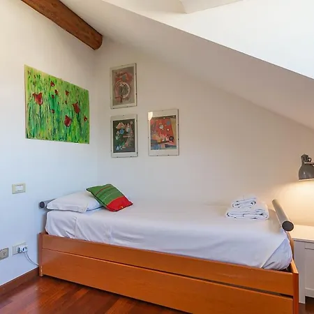 Appartamento Station 10 Min Private Terrace Skyview 6 Pax Milano