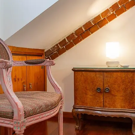 Station 10 Min Private Terrace Skyview 6 Pax *