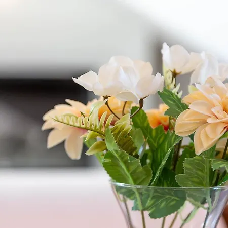 Station 10 Min Private Terrace Skyview 6 Pax