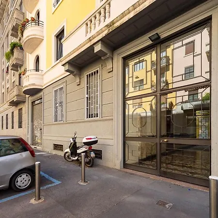 Station 10 Min Private Terrace Skyview 6 Pax Appartamento Milano