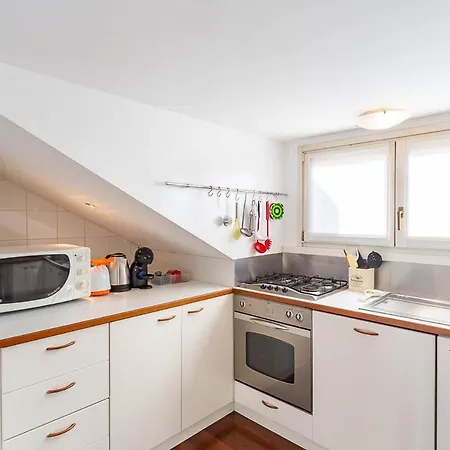 Station 10 Min Private Terrace Skyview 6 Pax Appartamento *