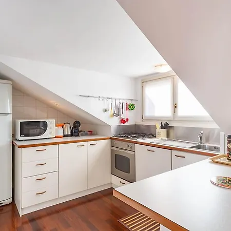 Station 10 Min Private Terrace Skyview 6 Pax Appartamento Milano