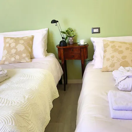 アパート Casa Eugenia *