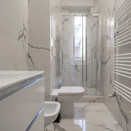 Ray 5 San Siro Apartmán *