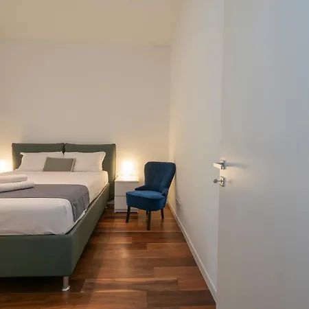 Modern Two-room In Corso Buenos Aires Apartament