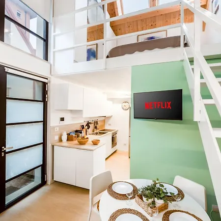 Luminoso Loft - M5 Cagranda - Free Wi -fi * Милан