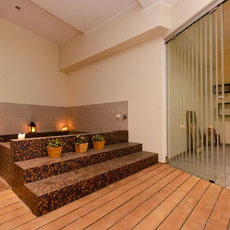 Appartement Luxury 3 Fiat, Ariberto Home, Tra Centro Storico Di E Navigli, Con Spaziosa Jacuzzi Milan