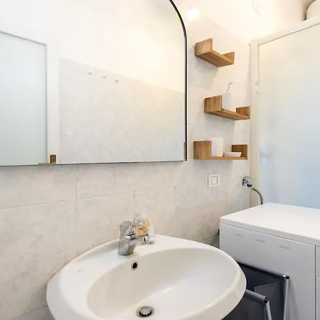 Tolstoj Appartement Milan