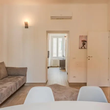 Easytopstay - Moscova Elegant Apartamento *