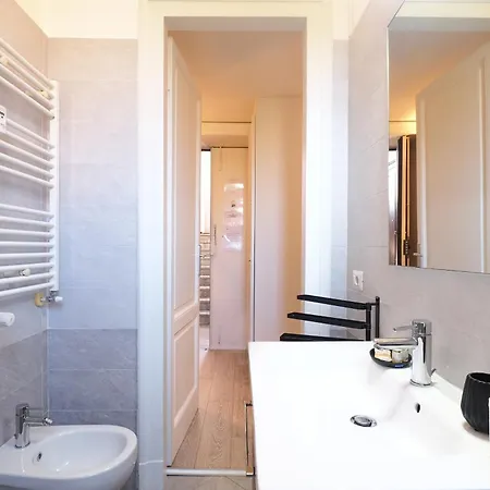 Mila Pinaroli Apartment *