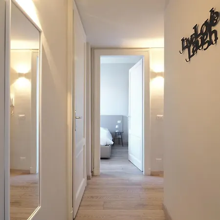 Mila Pinaroli Apartment *