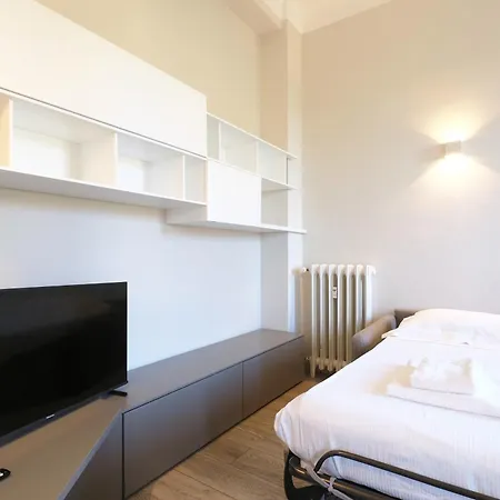 Mila Pinaroli Apartment Milan