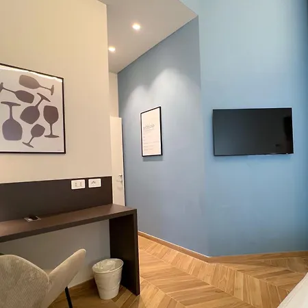 Rossovino Boutique 3*